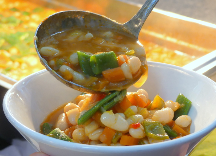 White bean stew with vegetables