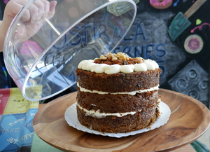 Carrot cake with cheese
