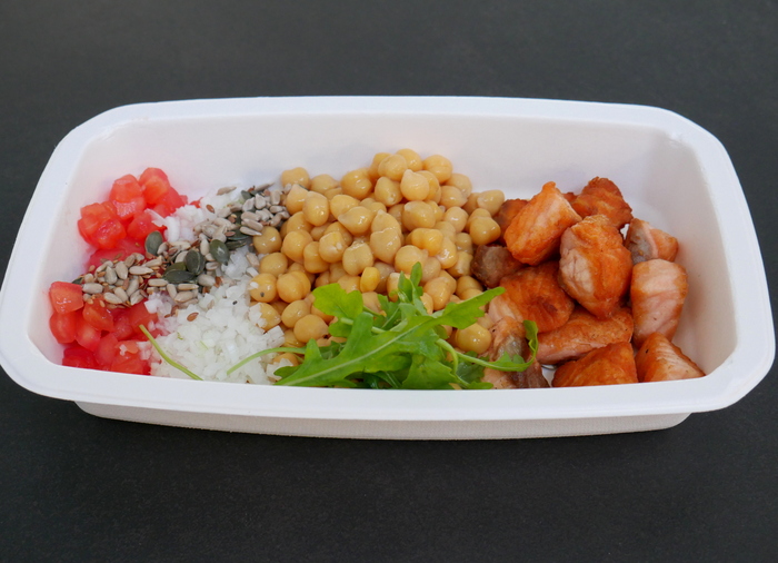 Chickpea and salmon poke bowl (Refrigerado- Take away)