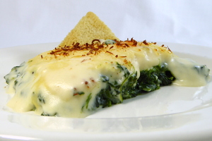 Spinach with bechamel