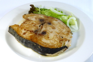 Grilled albacore with salad