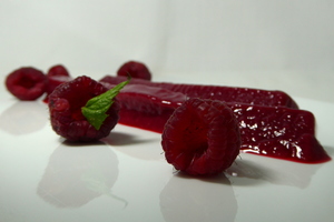 Raspberry agar-agar