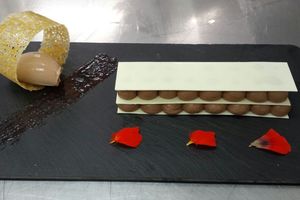 White chocolate and cocoa millefeuille with ice cream