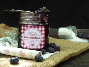 Cranberry and aronia jam 