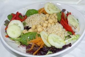 Chickpeas and millet salad