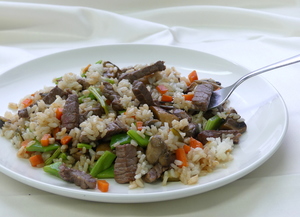 Sauteed rice with vegetables and meat