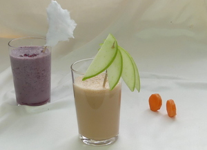 Apple and carrot smoothie